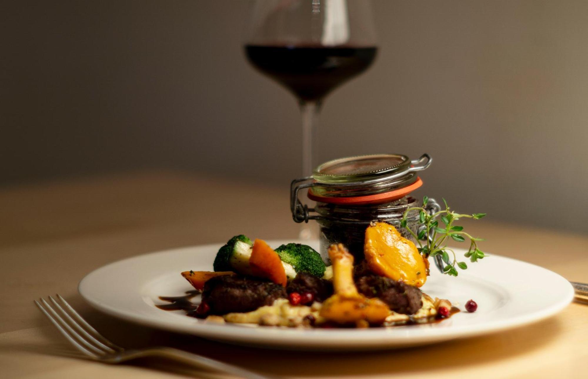 Hotel Goldener Adler - Im Sommer Silvretta Card Premium Inkludiert ايشجل المظهر الخارجي الصورة