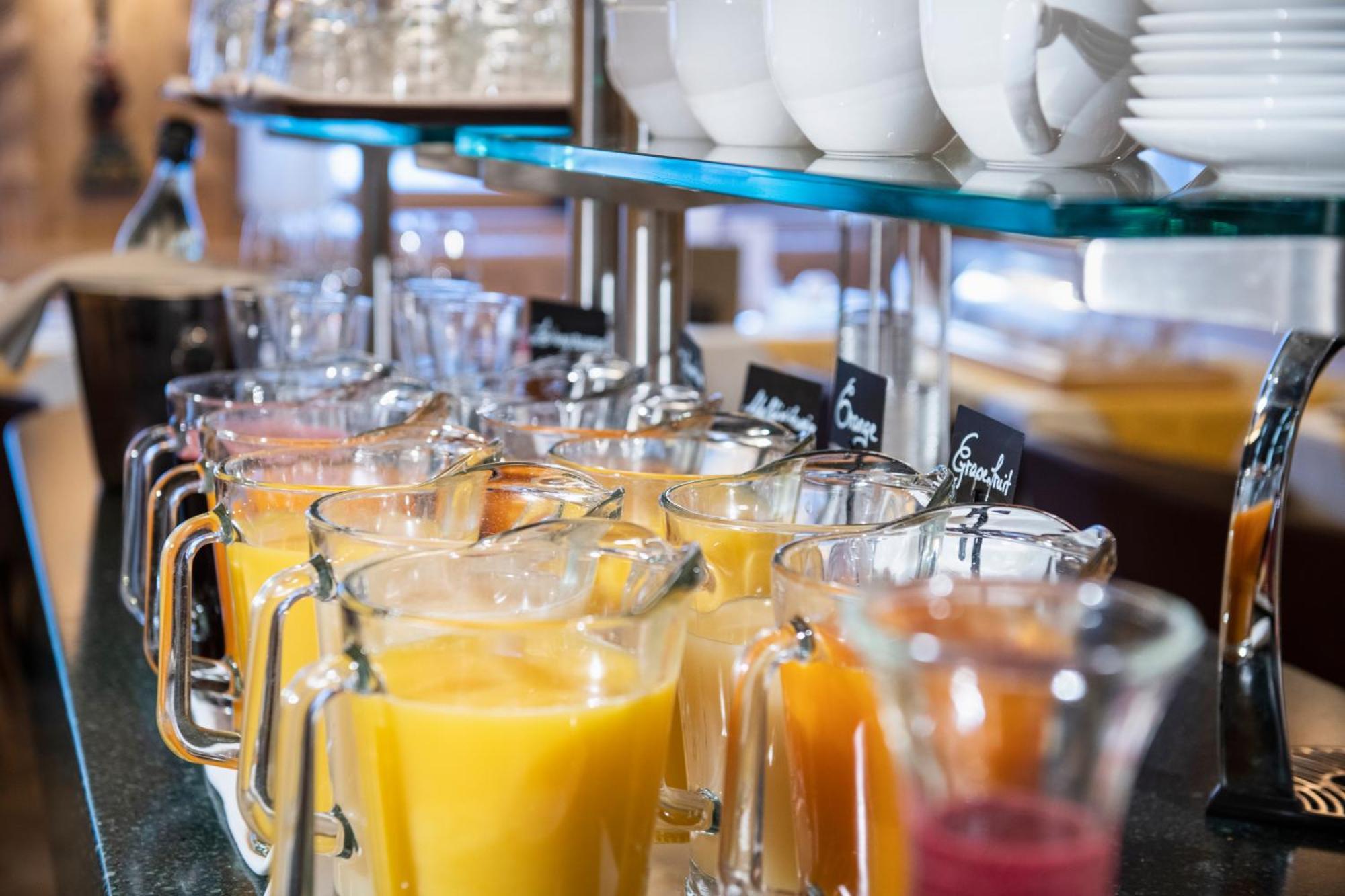 Hotel Goldener Adler - Im Sommer Silvretta Card Premium Inkludiert ايشجل المظهر الخارجي الصورة