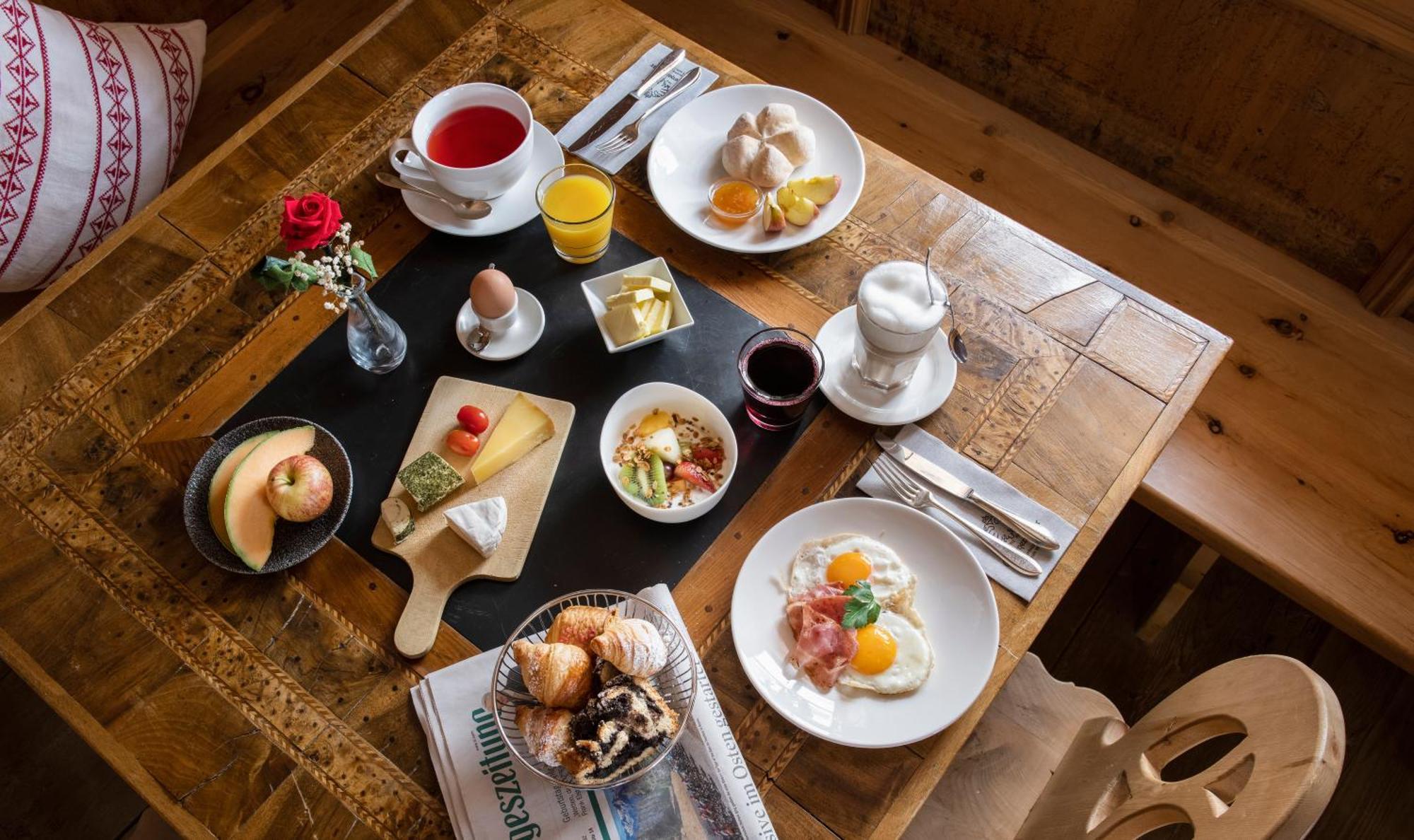 Hotel Goldener Adler - Im Sommer Silvretta Card Premium Inkludiert ايشجل المظهر الخارجي الصورة