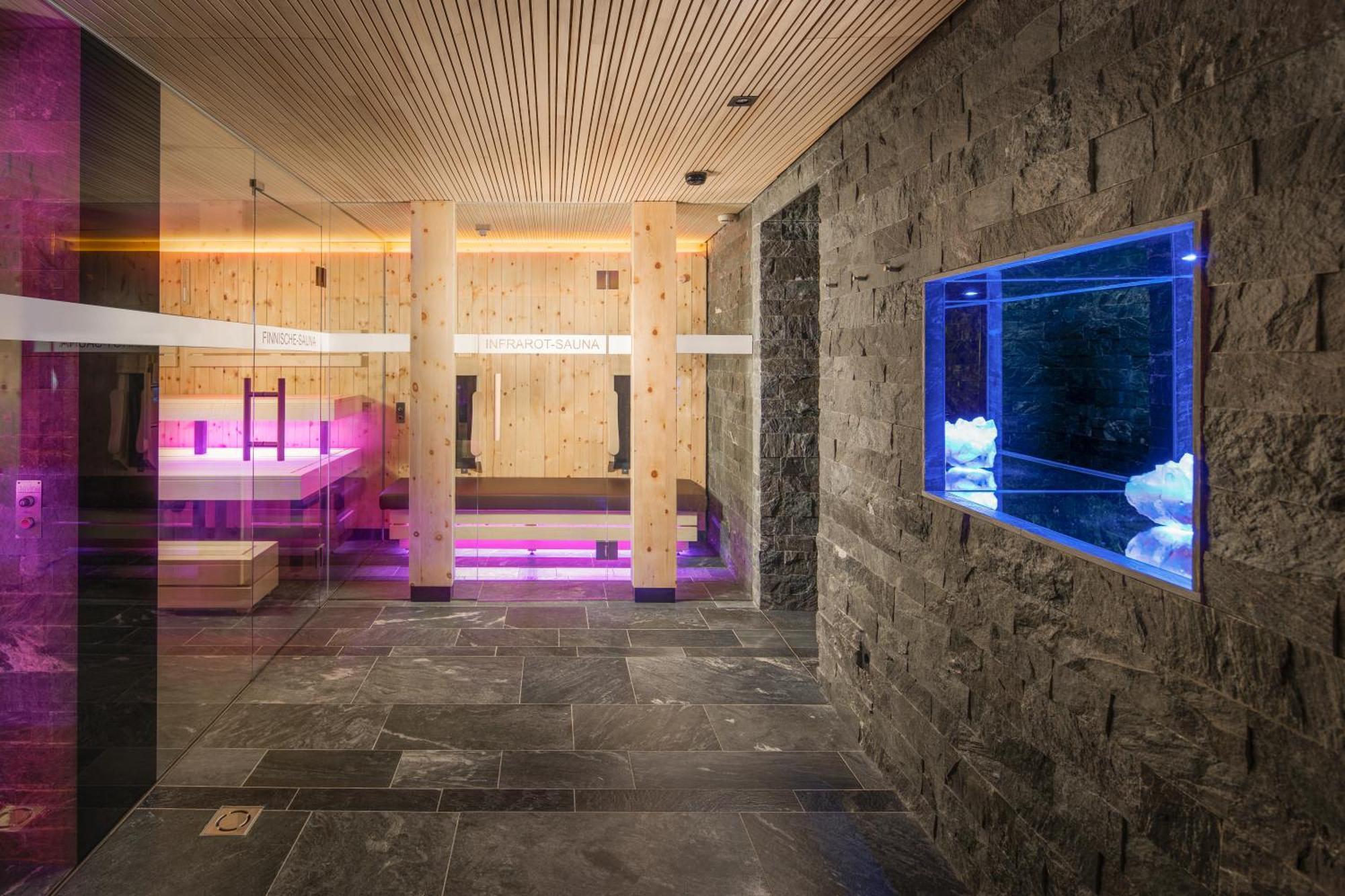 Hotel Goldener Adler - Im Sommer Silvretta Card Premium Inkludiert ايشجل المظهر الخارجي الصورة