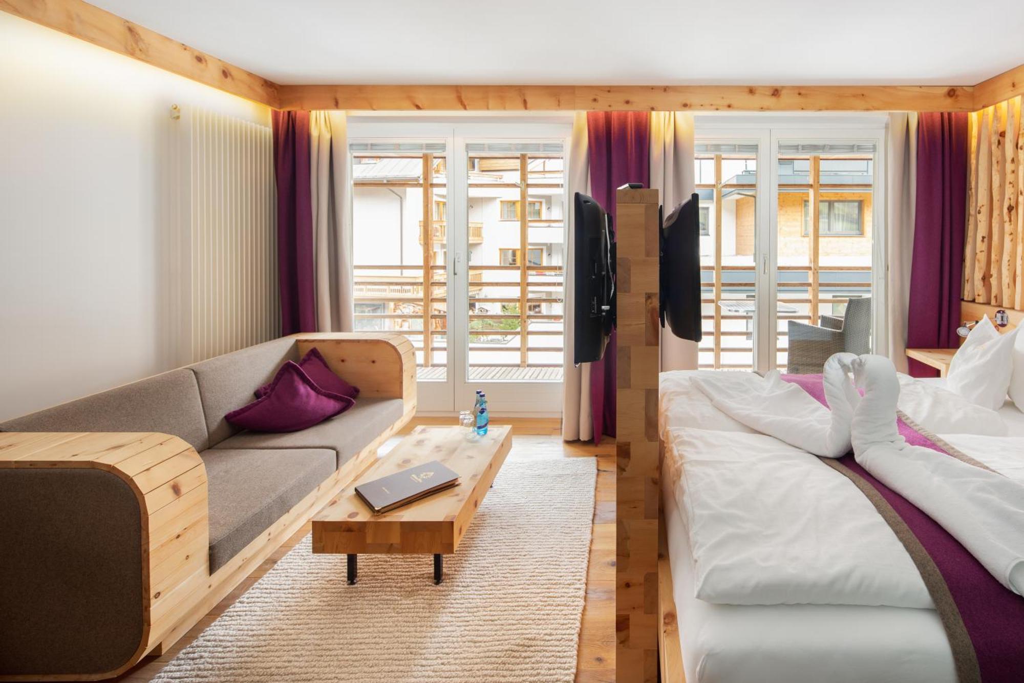 Hotel Goldener Adler - Im Sommer Silvretta Card Premium Inkludiert ايشجل المظهر الخارجي الصورة