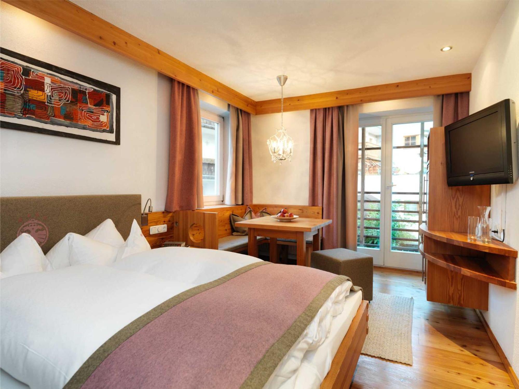 Hotel Goldener Adler - Im Sommer Silvretta Card Premium Inkludiert ايشجل المظهر الخارجي الصورة
