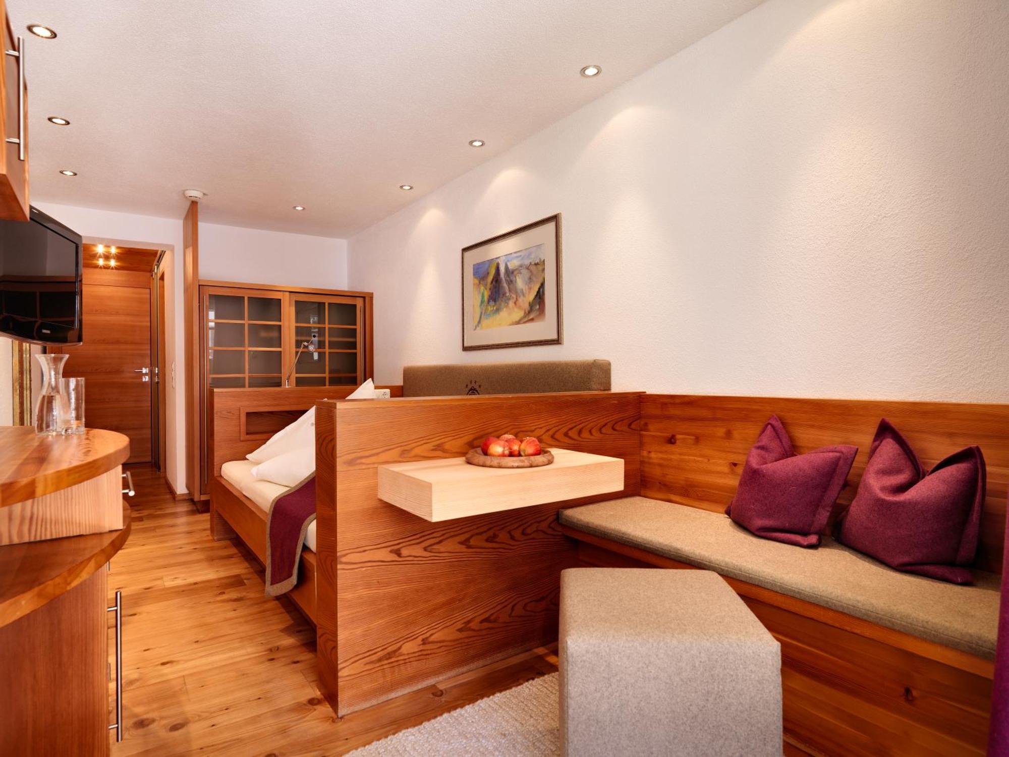 Hotel Goldener Adler - Im Sommer Silvretta Card Premium Inkludiert ايشجل المظهر الخارجي الصورة