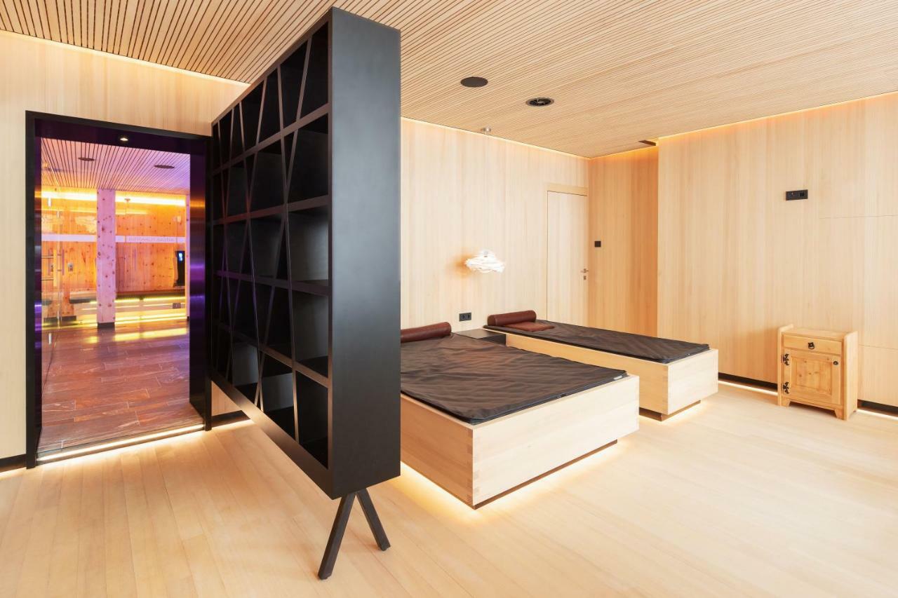 Hotel Goldener Adler - Im Sommer Silvretta Card Premium Inkludiert ايشجل المظهر الخارجي الصورة
